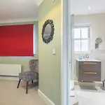 Fabulous Central 3Bed Apt - With Parking
