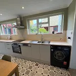Double Bedroom On Marshall Road, Cb1 7Ty