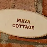 Maya Cottage - Central Location With Private Parking
