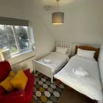 Next To Park 3 Bedroom V Central