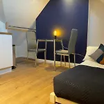 Loft Studio In Central City Location Near Station - Cambridge Homehost