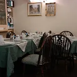 Acorn Guest House