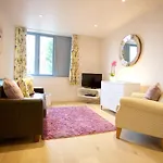 Citystay - Pringle House