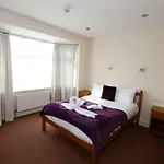 Aylesbray Lodge