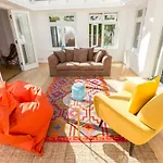 The Queen Edith Place - Lovely 6Bdr Home In Secluded Area