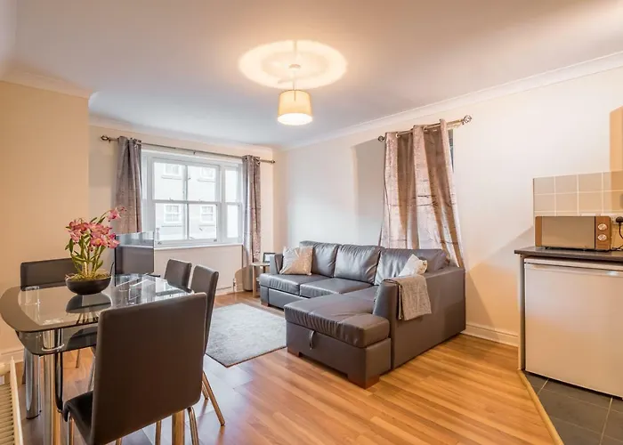 Koala & Tree - Bridge View 1 Bed Apartment - Short Lets & Serviced Accommodation Cambridge