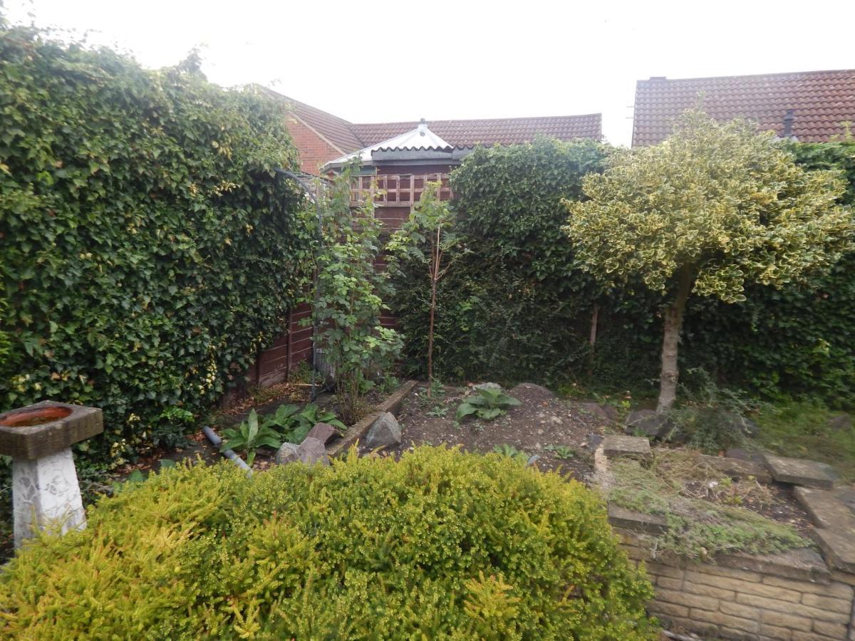 Two Bedroom Corporate And Family With Parking In Popular Location
