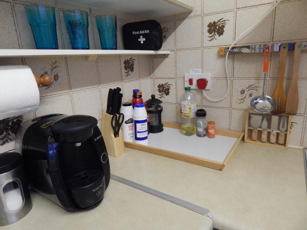 Holiday home Two Bedroom Corporate And Family With Parking In Popular Location