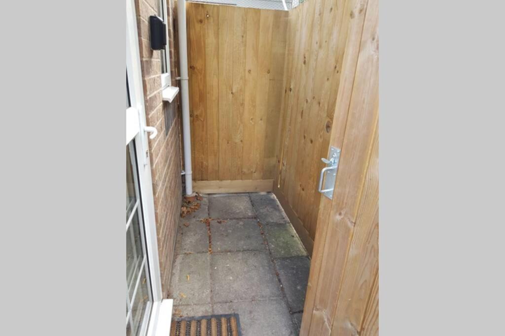 Cosy, Self Contained Annex Apartment *