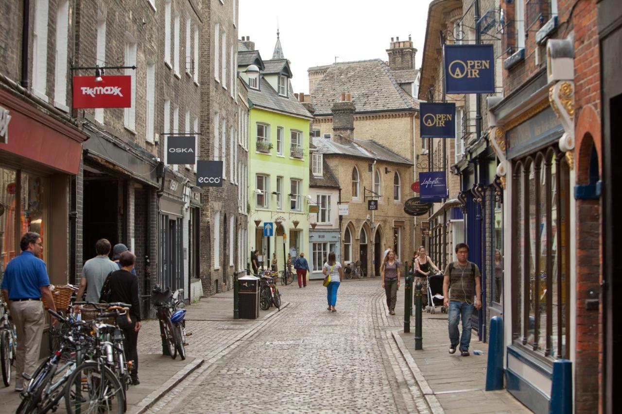 2 Bedroom Centre Townhouse - With Parking * Cambridge (Cambridgeshire)