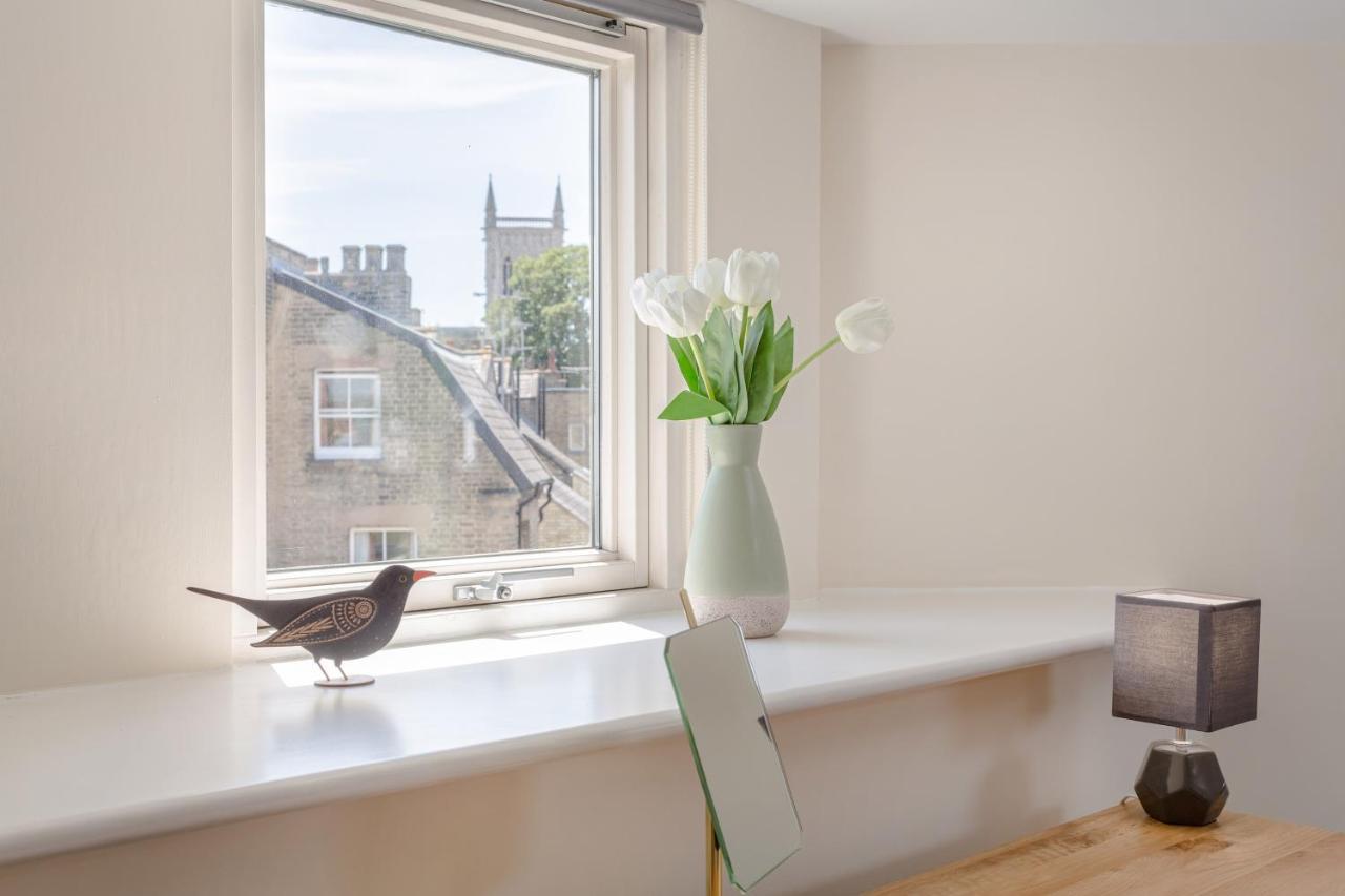2 Bedroom Centre Townhouse - With Parking