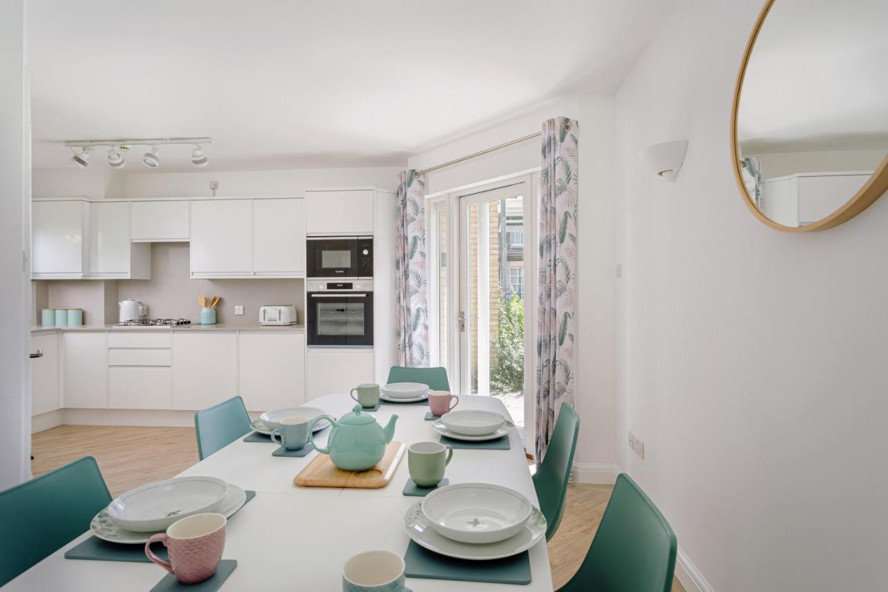 2 Bedroom Centre Townhouse - With Parking Cambridge (Cambridgeshire)