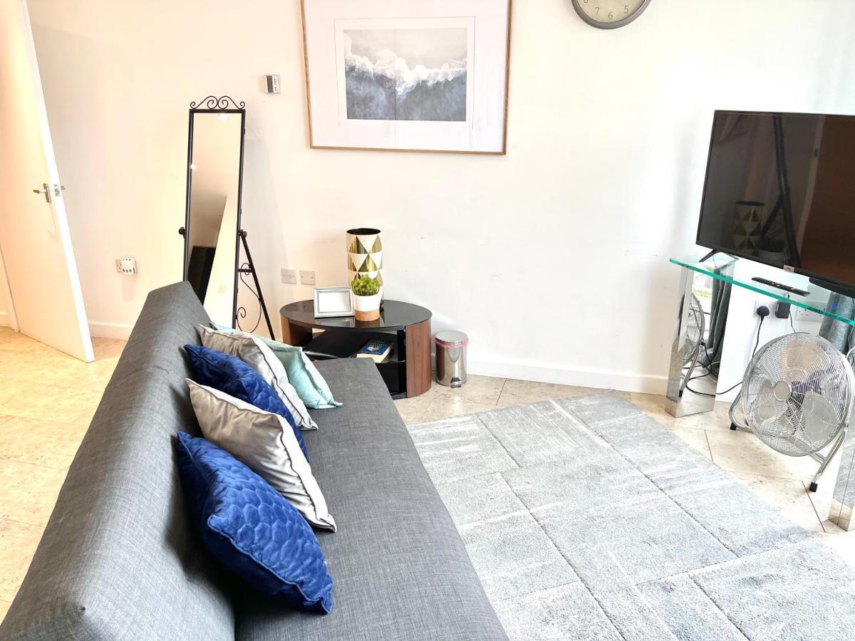 Koala & Tree - Cambridge Centric Location Renovated Studios - Short Lets & Serviced Accommodation Cambridge (Cambridgeshire)