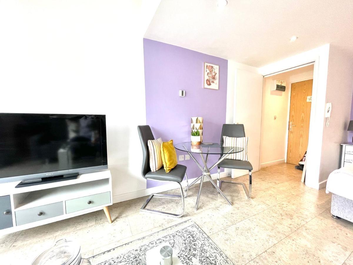 Koala & Tree - Cambridge Centric Location Renovated Studios - Short Lets & Serviced Accommodation