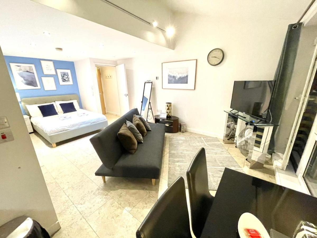 Koala & Tree - Cambridge Centric Location Renovated Studios - Short Lets & Serviced Accommodation