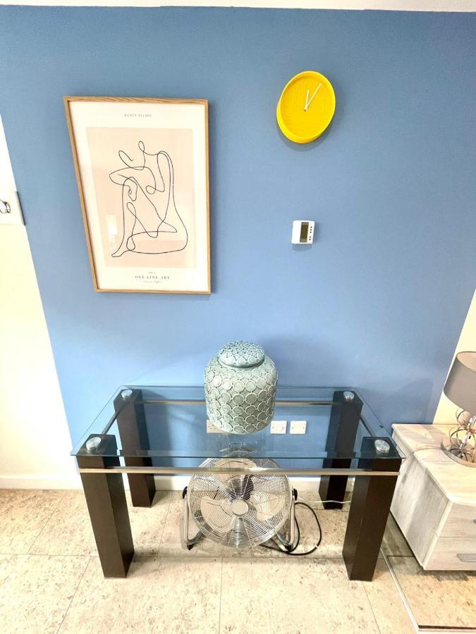 Apartment Koala & Tree - Massive Studio Centric Location - Short Lets & Serviced Cambridge (Cambridgeshire)
