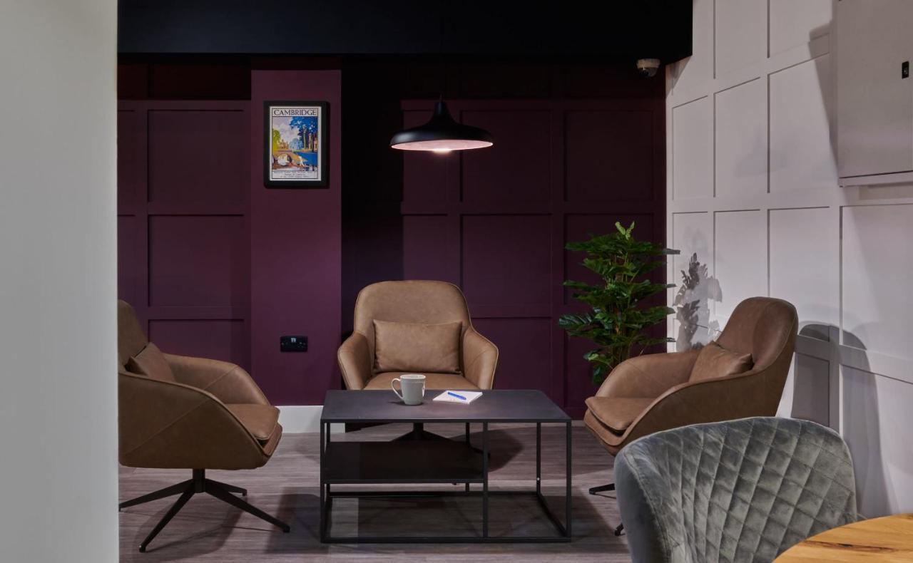 Zeni Ensuite, Cambridge *