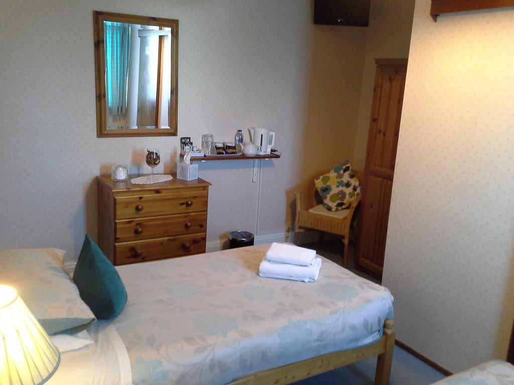 Arbury 4*