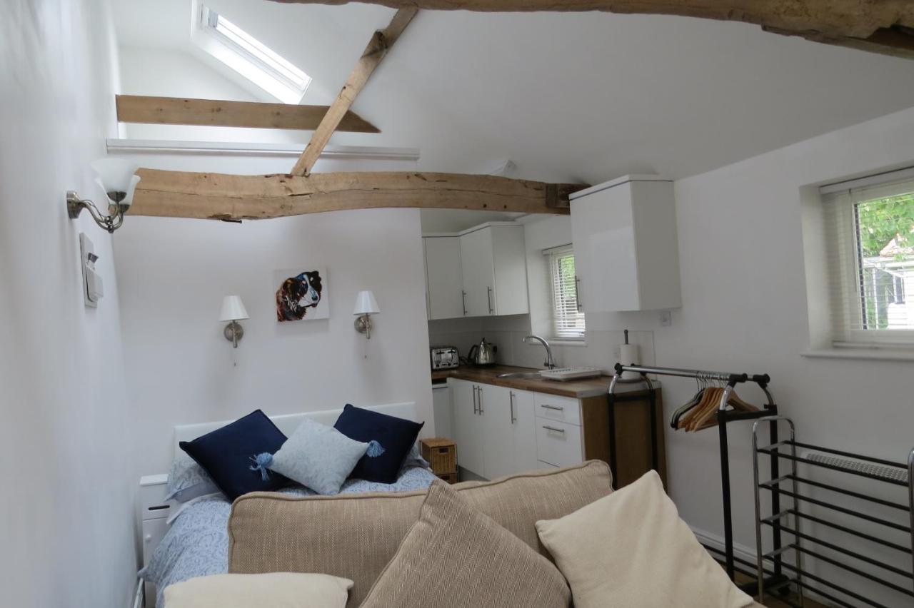 The Old Stables, Whitehall Farmhouse, Oakington * Cambridge (Cambridgeshire)
