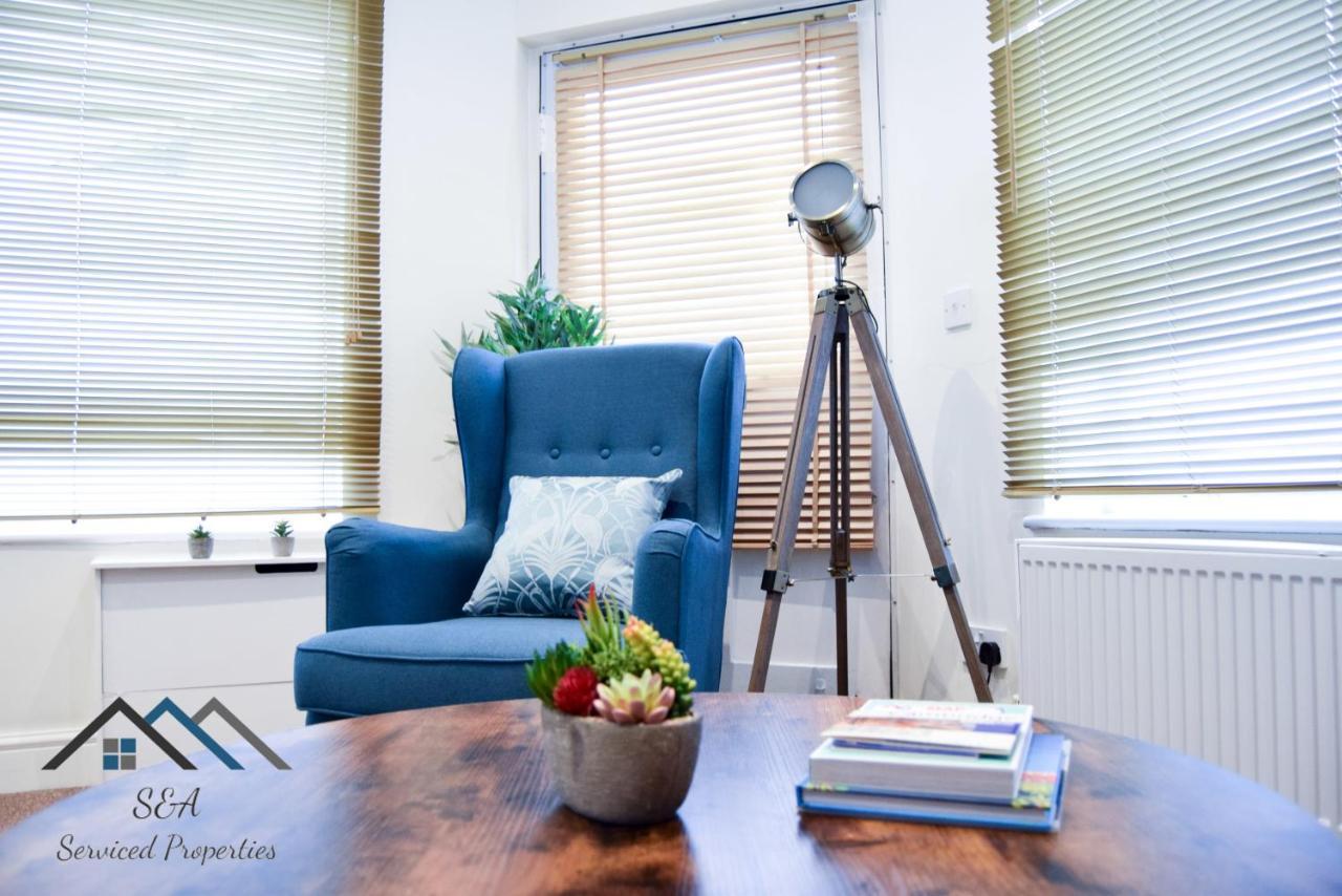 Private Entrance - 1 Bed - Self Check In - Near Aru & City Centre Apartment *