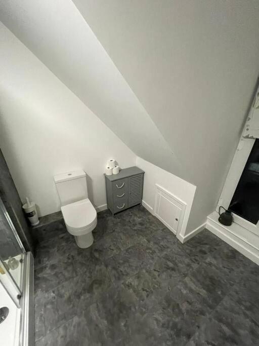 Ferndale Lodge By Mia Living 2 Bedroom Apartment With Parking Apartment