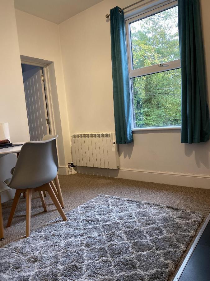 Suitely - Garden Walk Apartment