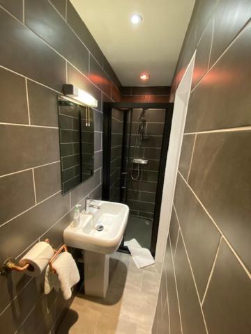 Homerton House Apartment *