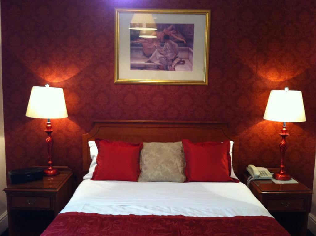 Hotel Helen