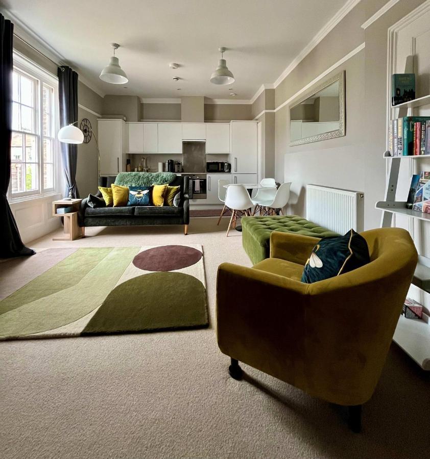 Stunning 2 Bedroom Apartment With Parking In A Prime, Central Location Cambridge (Cambridgeshire)