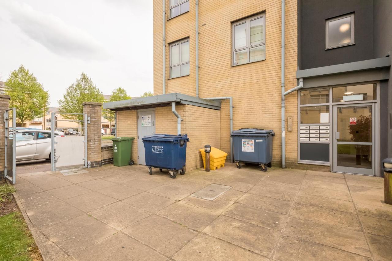 Executive 2br Next To Station + Parking * Cambridge (Cambridgeshire)