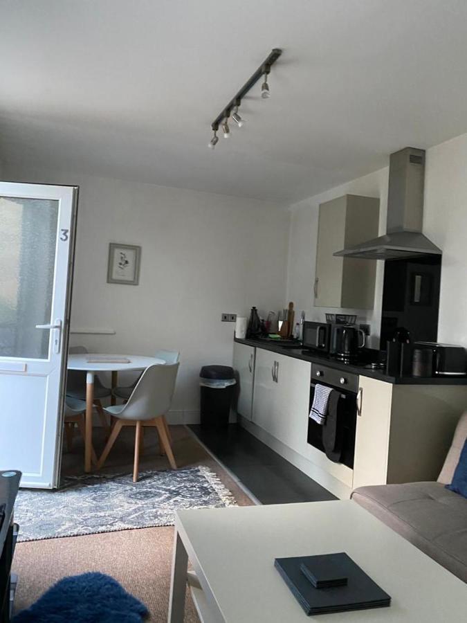 Suitely - Garden Walk Apartment