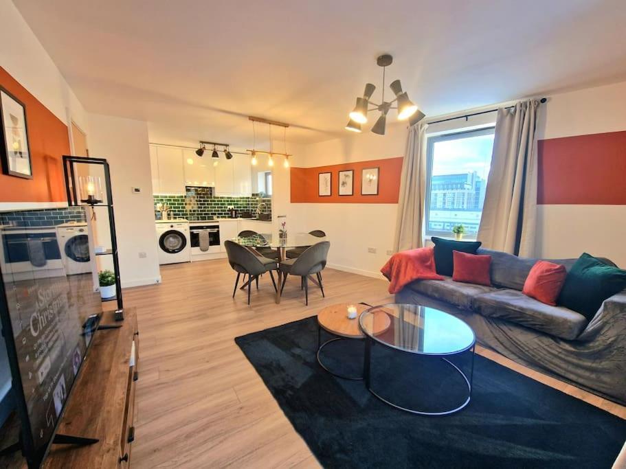 Luxury Station By Payman Club * Cambridge (Cambridgeshire)