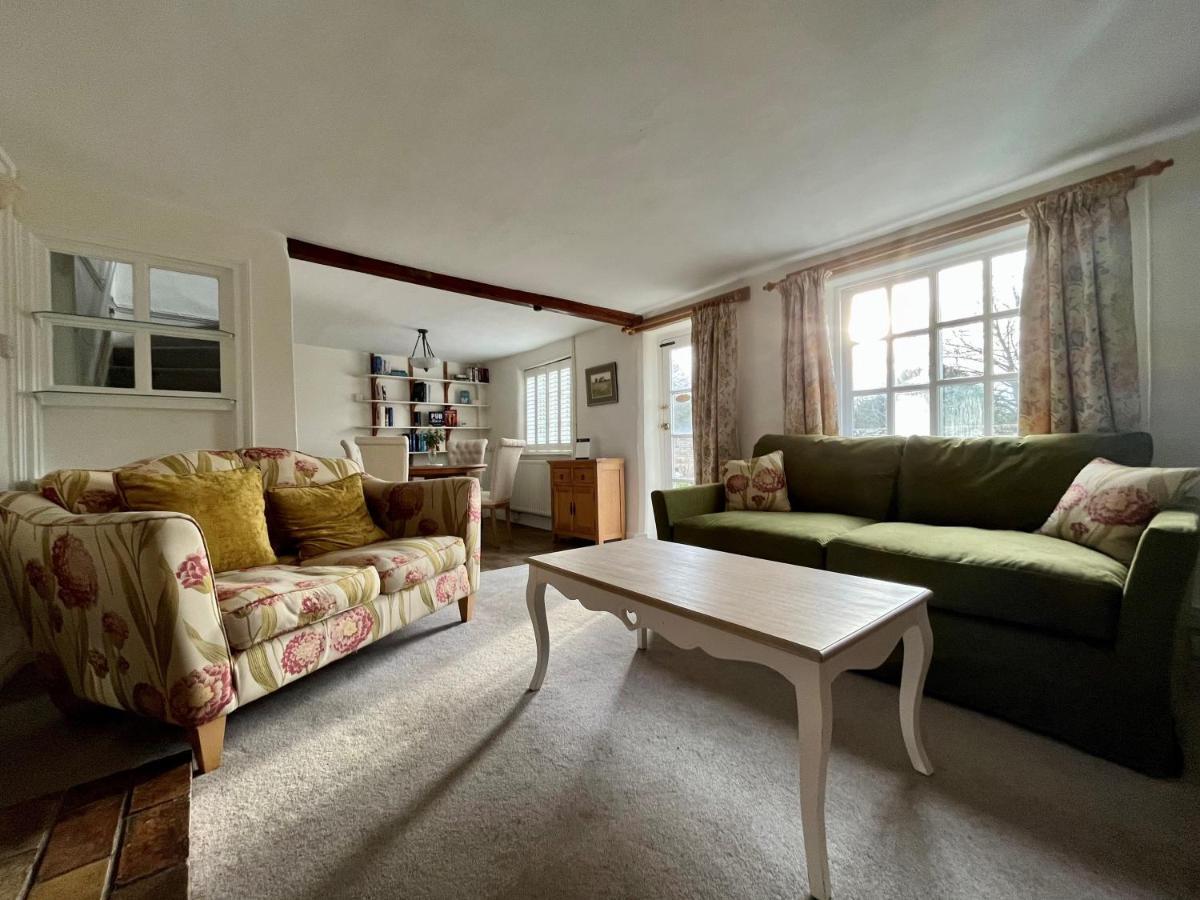 Charming 2 Bedroom With Parking * Cambridge (Cambridgeshire)