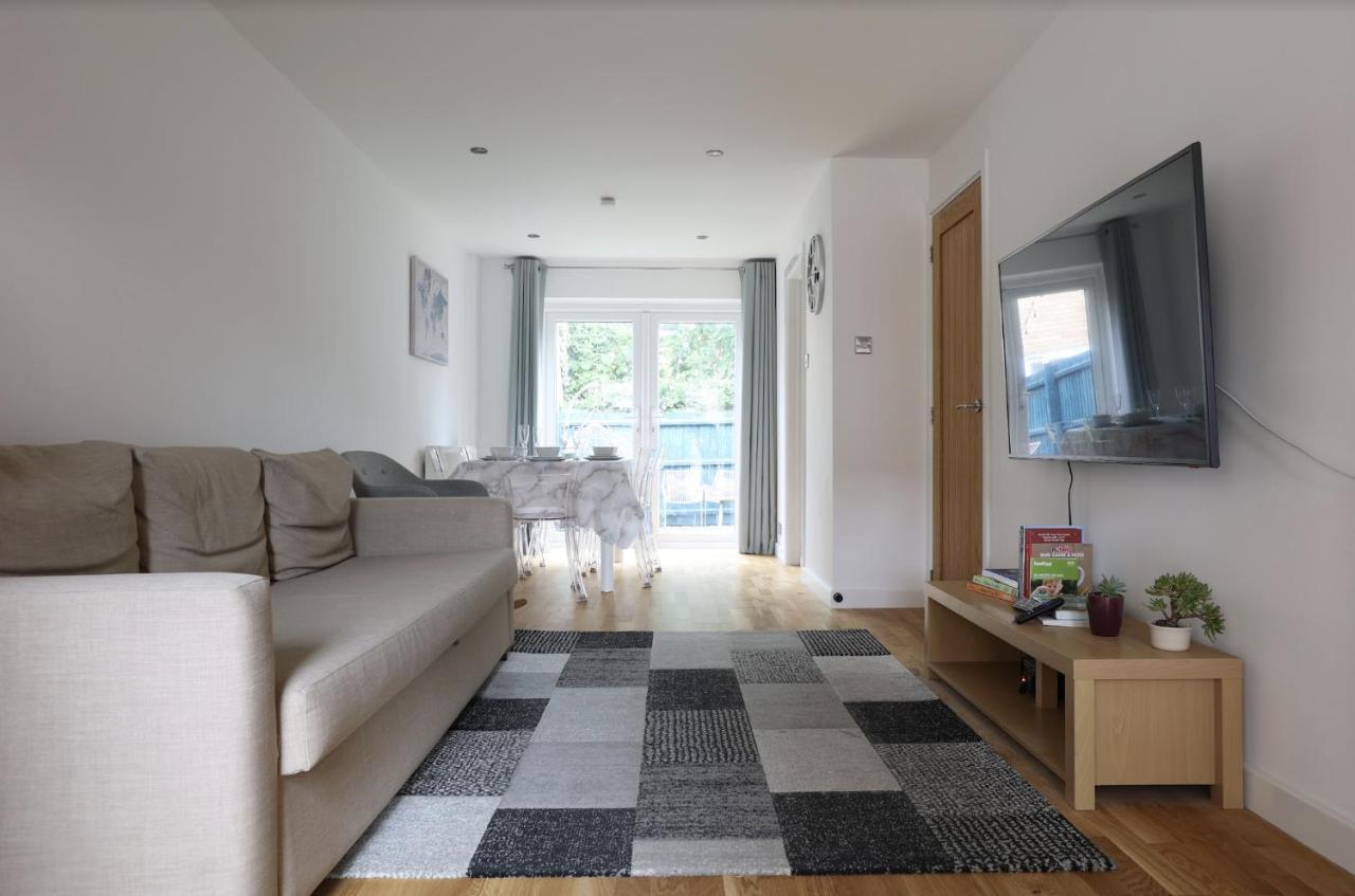 Holiday home Memorable And Cozy W Arcade & Fab Garden Cambridge (Cambridgeshire)
