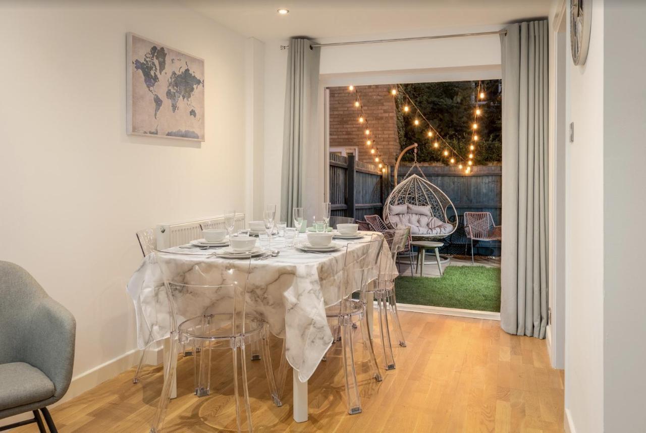 Memorable And Cozy W Arcade & Fab Garden Holiday home Cambridge (Cambridgeshire)