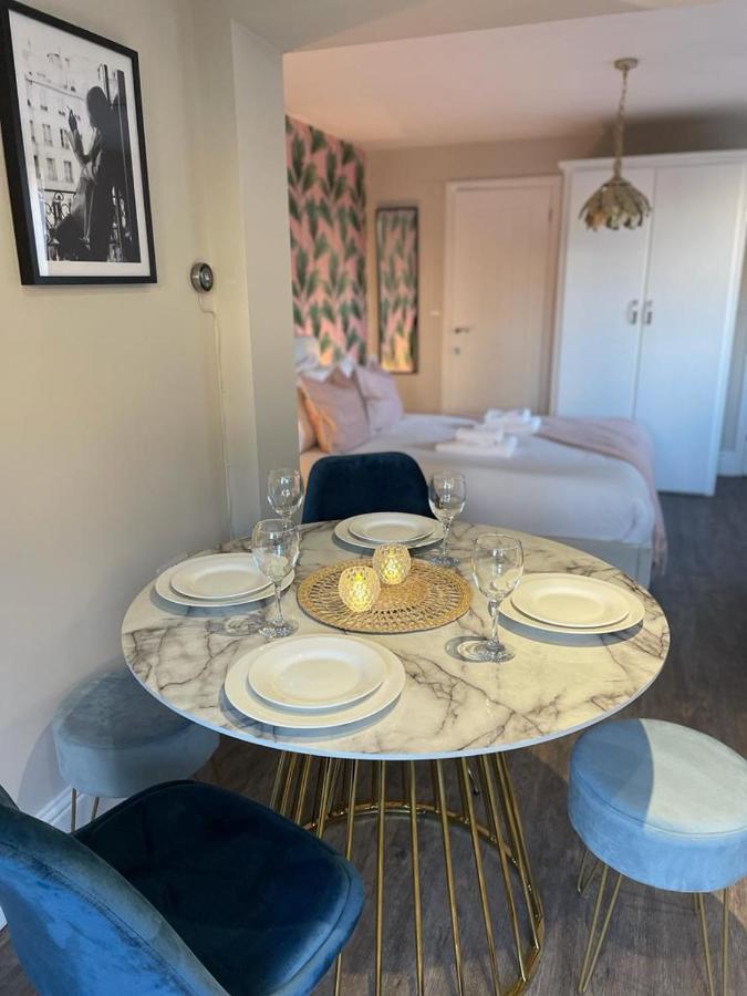 Apartment Hinton Pad By Condokeeper