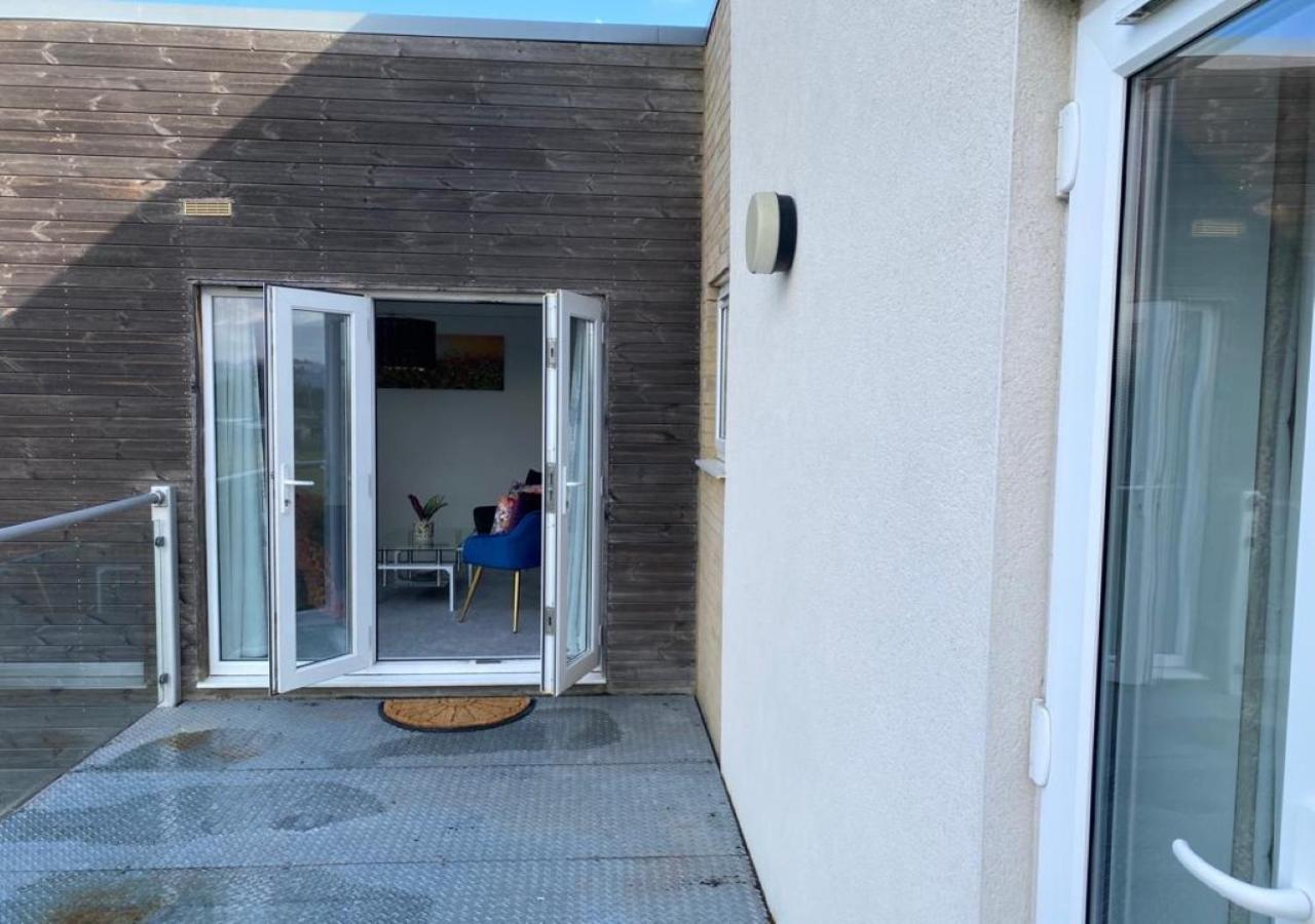 Stourbridge Common View: Cozy 2-bed With Terrace & Parking * Cambridge (Cambridgeshire)