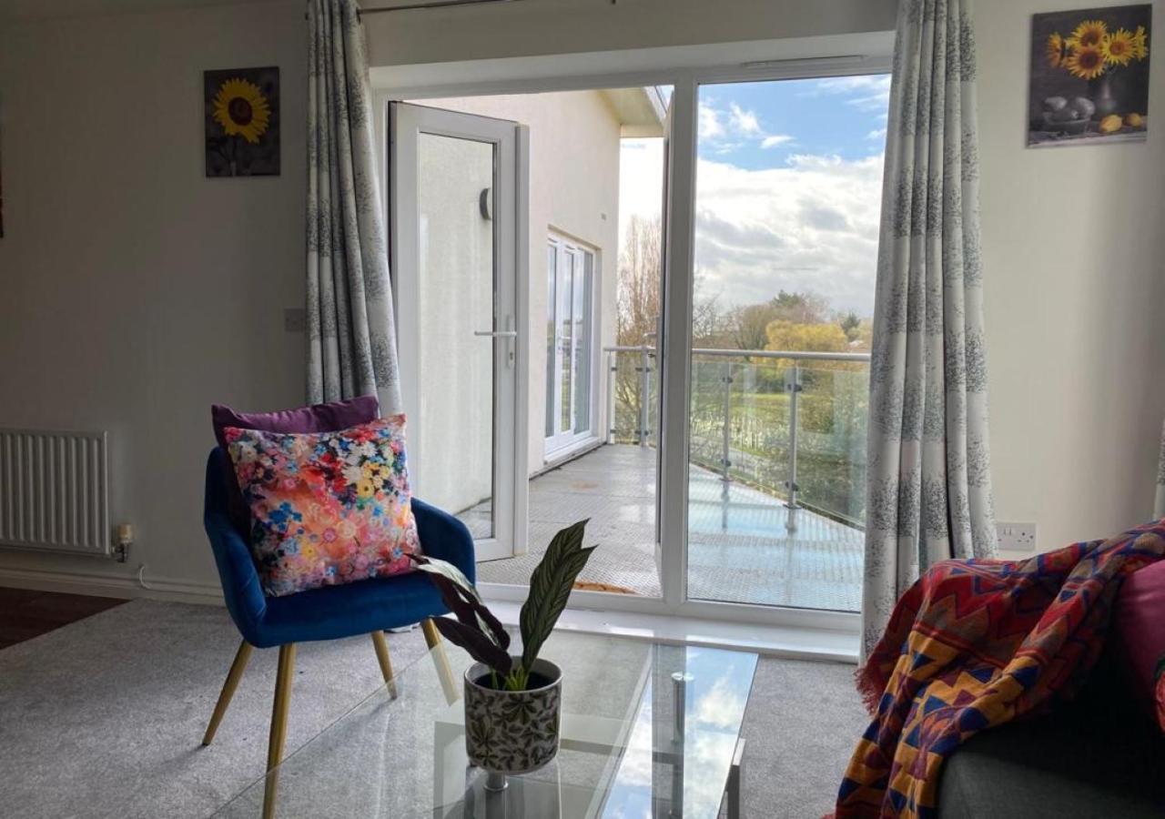 Stourbridge Common View: Cozy 2-bed With Terrace & Parking Apartment Cambridge (Cambridgeshire)