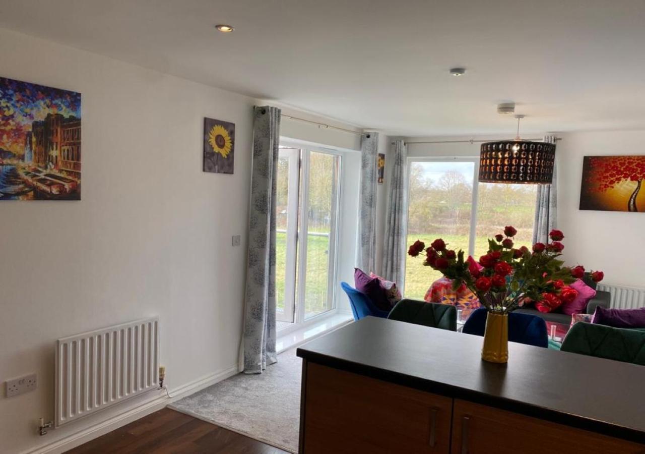 Stourbridge Common View: Cozy 2-bed With Terrace & Parking Apartment Cambridge (Cambridgeshire)