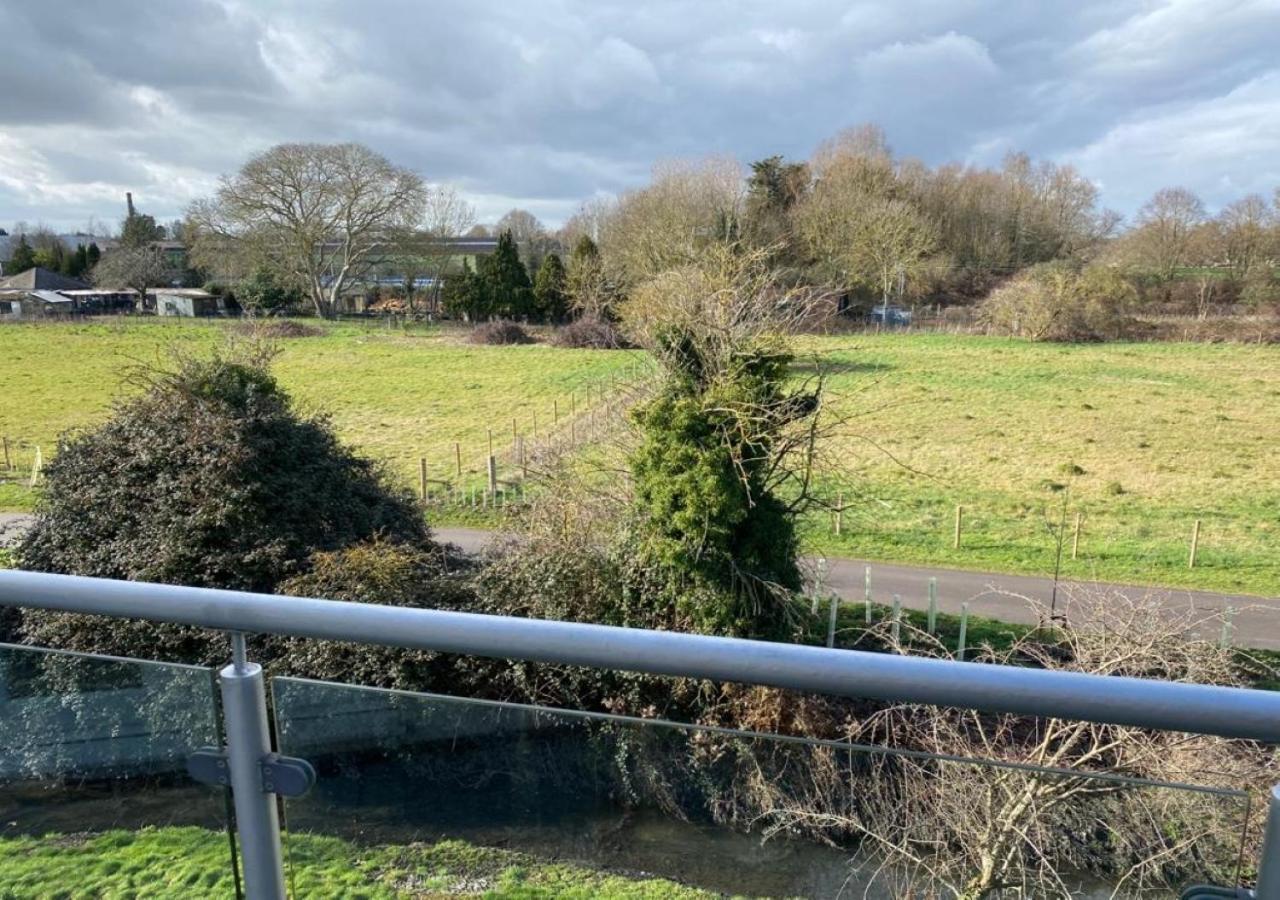 Stourbridge Common View: Cozy 2-bed With Terrace & Parking * Cambridge (Cambridgeshire)