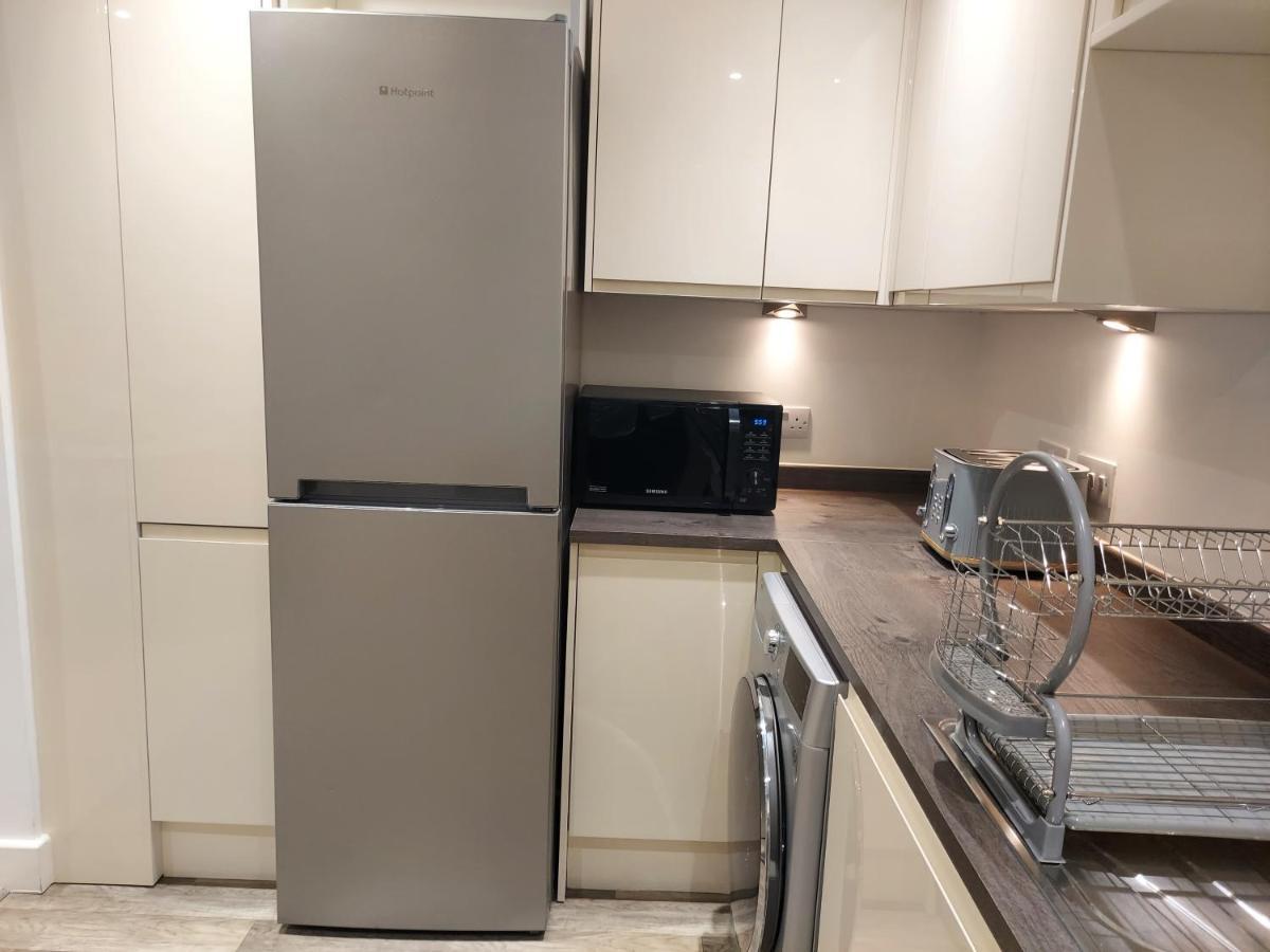 Modern Flat With Free Parking