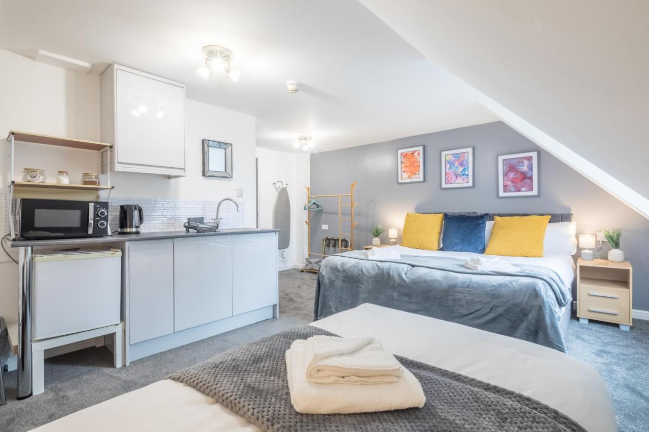 Apartment Private 8 With Kitchenette By Cb No Minimum
