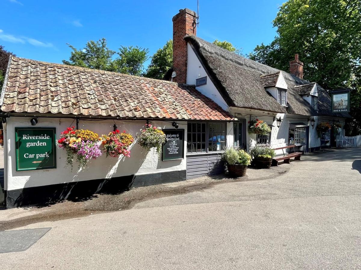Charming 2 Bedroom With Parking Holiday home *