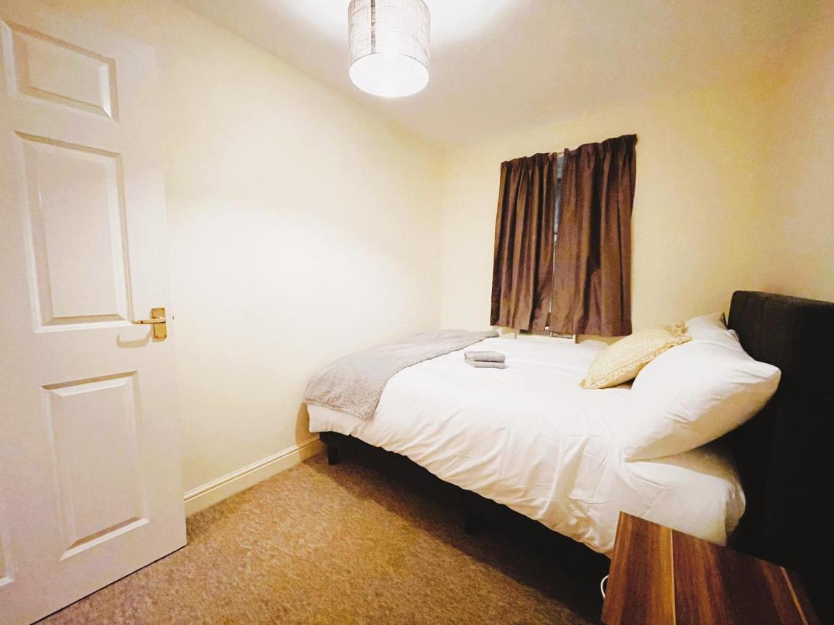 Apartment Cozy Entire 2br Flat With 2 Bathrooms And Free Parking