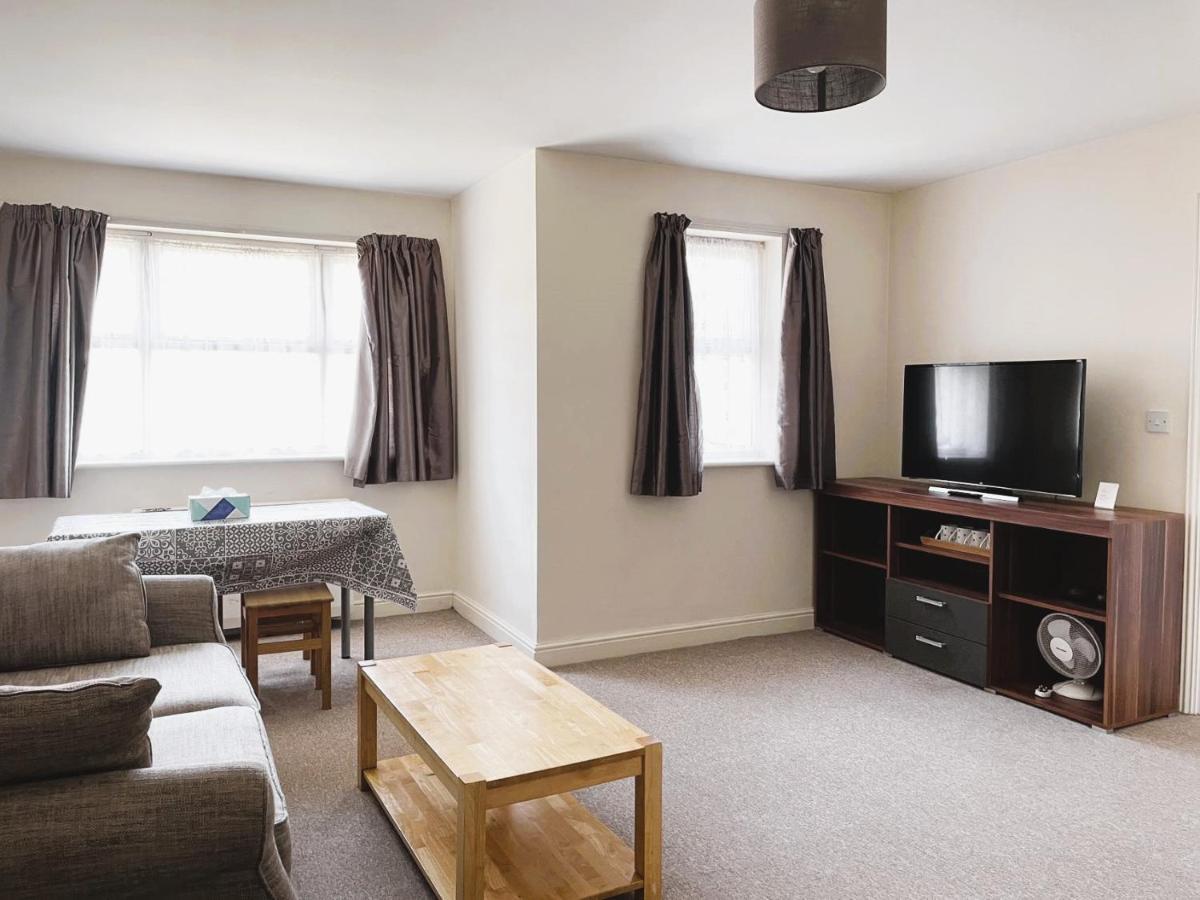 Cozy Entire 2br Flat With 2 Bathrooms And Free Parking