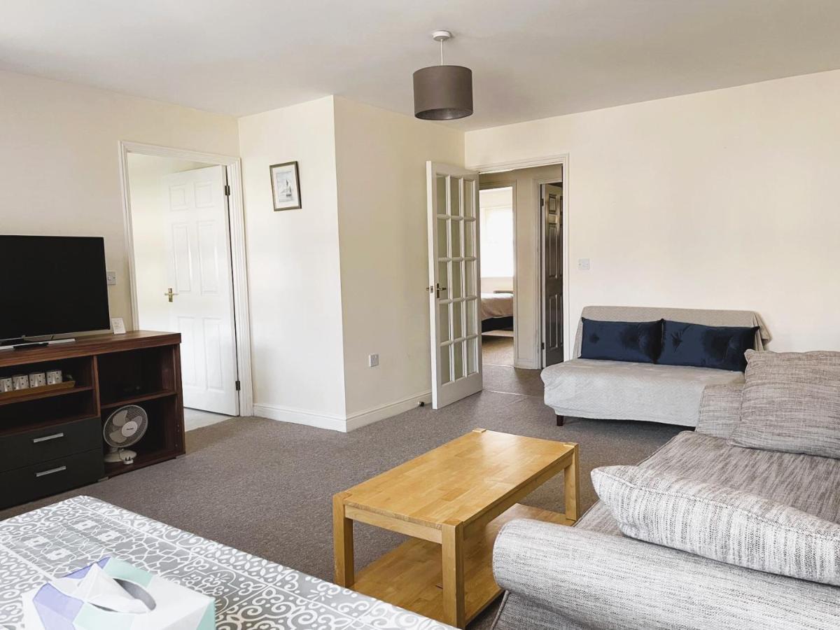 Apartment Cozy Entire 2br Flat With 2 Bathrooms And Free Parking
