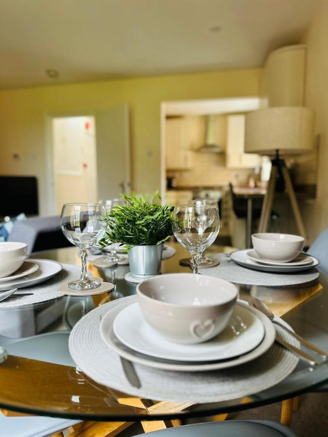Koala & Tree - Cozy And Centric 1 Bed - Short Lets & Serviced Apartment *