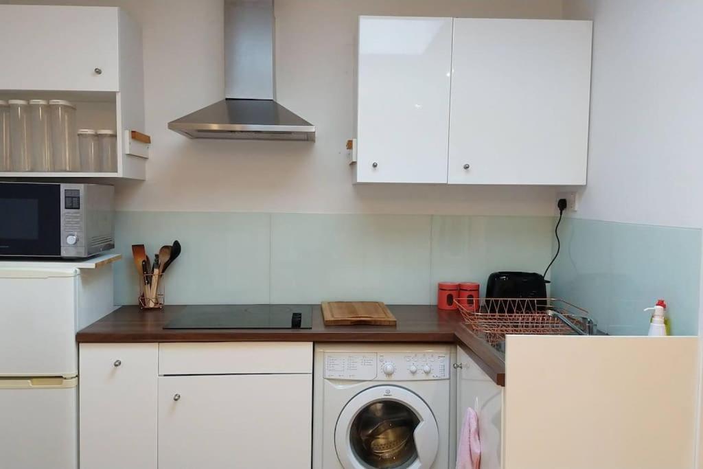 Modern Spacious Detached In Cambridge (Cambridgeshire)