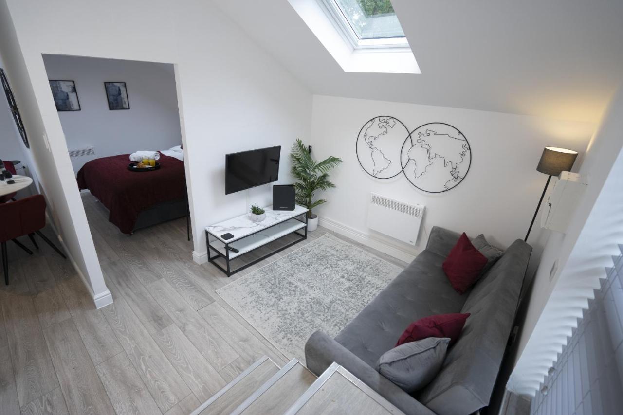 The Den - King Bed, 5 Min Walk To Centre Apartment