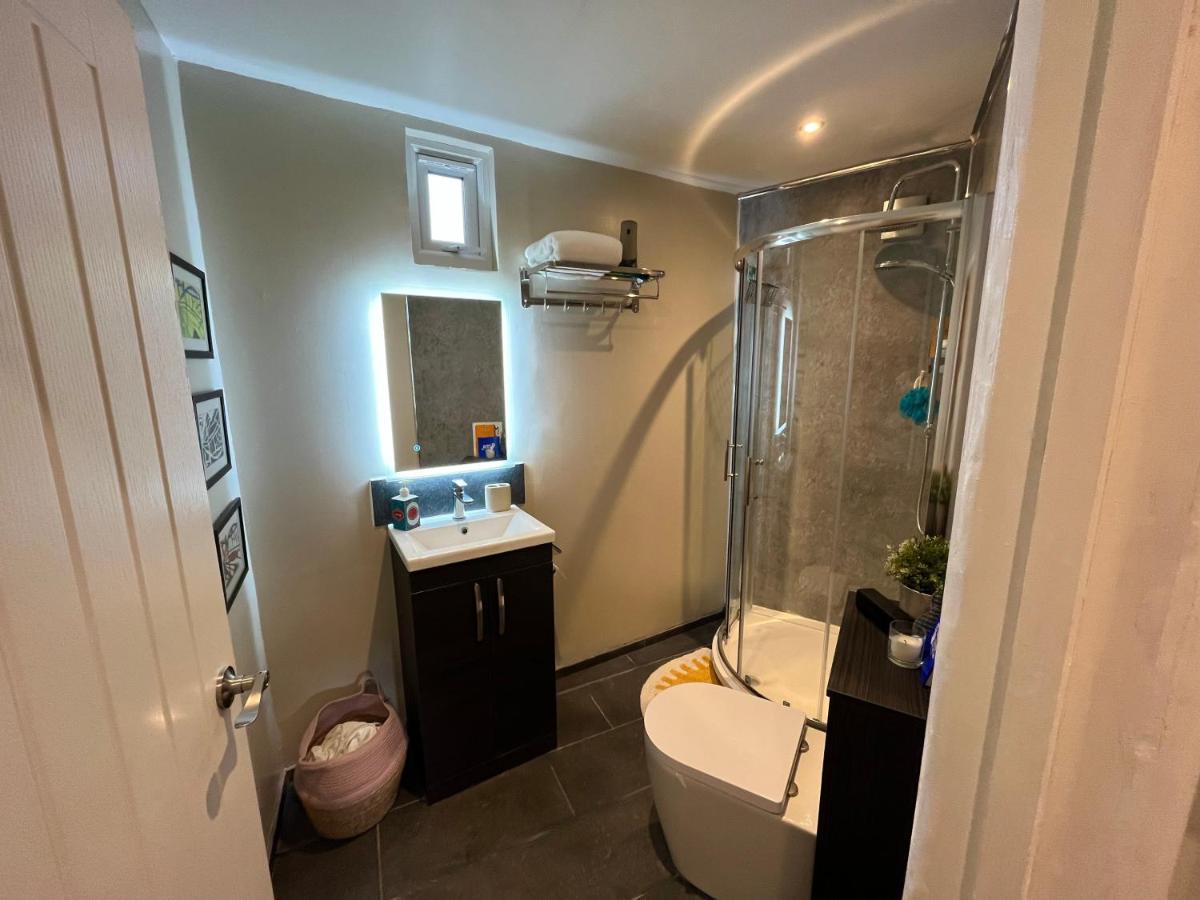 Modern, Gr Floor 1 Bed, Bathroom, Garden & Private Entry With Free Parking Cambridge (Cambridgeshire)